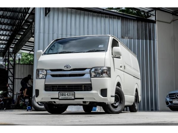 C4208 2014 Toyota Hiace 3.0 D4D Van รูปที่ 0