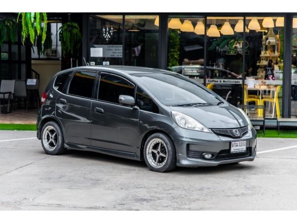 C3203 2012 HONDA Jazz 1.5 SV