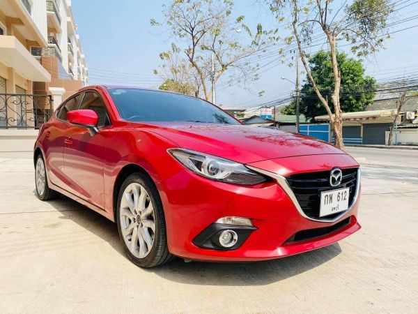 MAZDA 3 ตัวท๊อป สภาพป้ายแดง สีสวย รถบ้านแท้