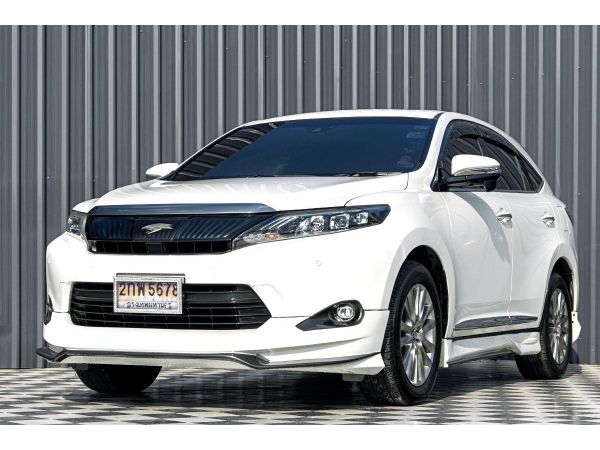 Toyota HARRIER 2.0เบนซิน ปี2015 สีขาว เกียร์ออโต้