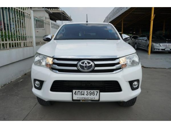 Toyota Hilux REVO รูปที่ 0