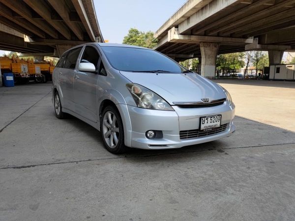 TOYOTA WISH 2.0 Q Auto 2004