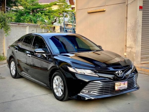 Toyota Camry 2.0G Sedan AT 2019