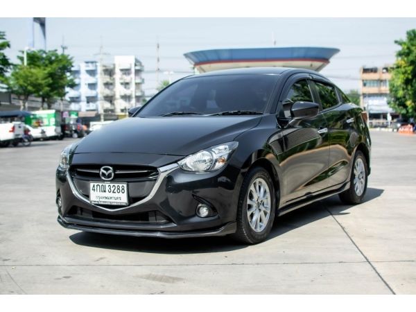 ซื้อเลย!! รถบ้านมือสอง สภาพนางฟ้า ไม่มีชนหนัก รับประกัน!!!  Mazda2 1.3High Plus Top เบนซิน ปี2015