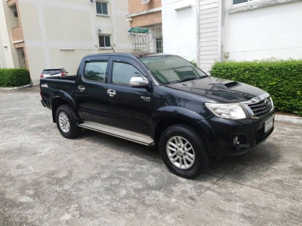 Toyota Hilux Vigo 2.5 CHAMP DOUBLE CAB E Prerunner VN Turbo Pickup MT ปี 20125 รถบ้านเจ้าของใช้เอง