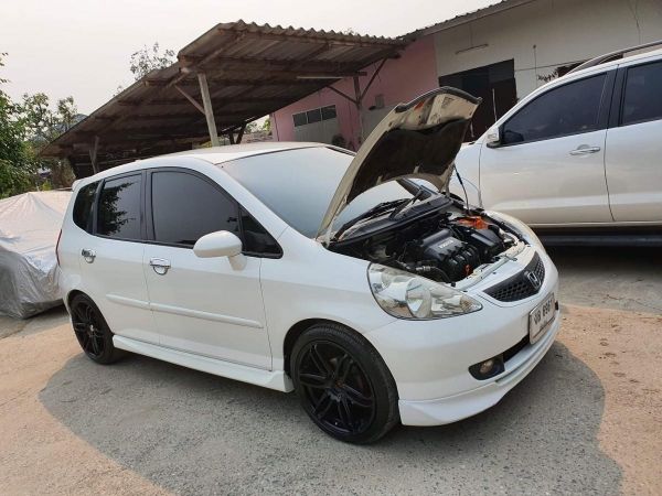 Honda Jazz สีขาว ปี2006 ต่อภาษีถึงปี 65 รูปที่ 0