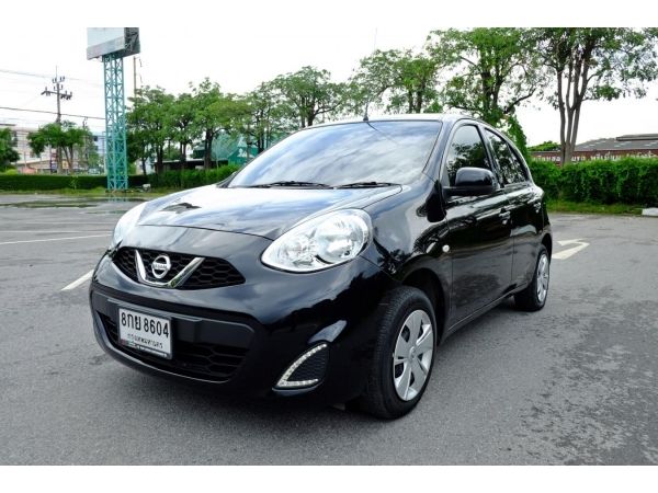 NISSAN  MARCH 1.2 E AUTO พวงมาลัยใหม่  สภาพนางฟ้า