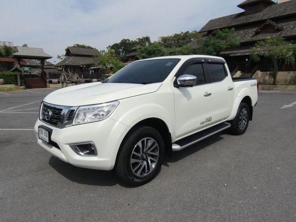 NISSAN  NAVARA NP300 2.5 V CALIBER 4 ประตู  AUTO ดีเซล สภาพนางฟ้า