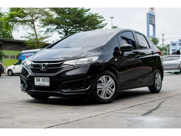 2017 HONDA JAZZ  (โฉม 14-18) S i-VTEC 1.5 A/T สีดำ