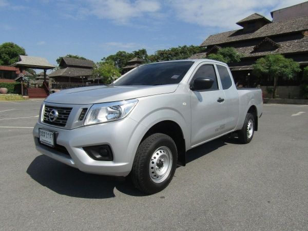 NISSAN  NAVARA  NP300 2.5 S KING CAB  MT ดีเซล สภาพป้ายแดง