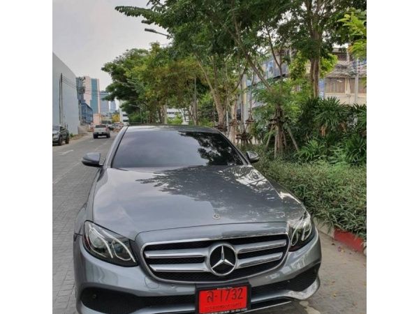 เบนซ์ E350e ป้ายเเดง สีเทาบรอนซ์  สภาพนางฟ้า ประกันชั้น 1 ตลอด รถออก พฤษภา 2561 ประกันคุณภาพรถยนต์ MBSP ซื้อไว้ถึง พฤษภาคม 2569 ใช้สบายใจไปอีกห้าปี ภายในเหมือนใหม่ สภาพกริบ ดูเเลอย่างดี  ขาย 2.2 ล้านบ รูปที่ 0