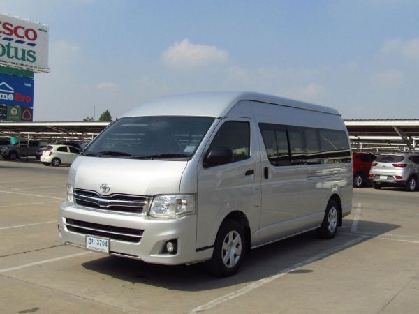 TOYOTA COMMUTER หลังคาสูง  2.5 D4D MT ดีเซล สภาพนางฟ้า