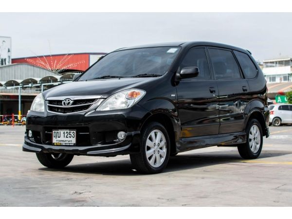 TOYOTA AVANZA 1.5E 2011