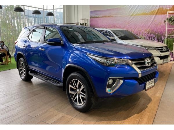 Toyota Fortuner 2.4V 2WD SUV AT 2016