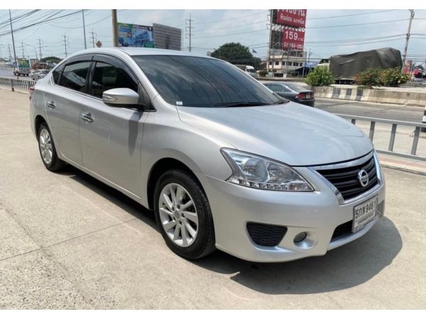 ฟรีดาวน์ Nissan Sylphy 1.6 V  Sedan AT 2016