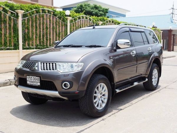 MITSUBISHI PAJERO SPORT 3.0 V6 GT NAVI ปี 2012 จดปี 2013 เกียร์ออโต้5จังหวะ SporTronic สภาพนางฟ้า