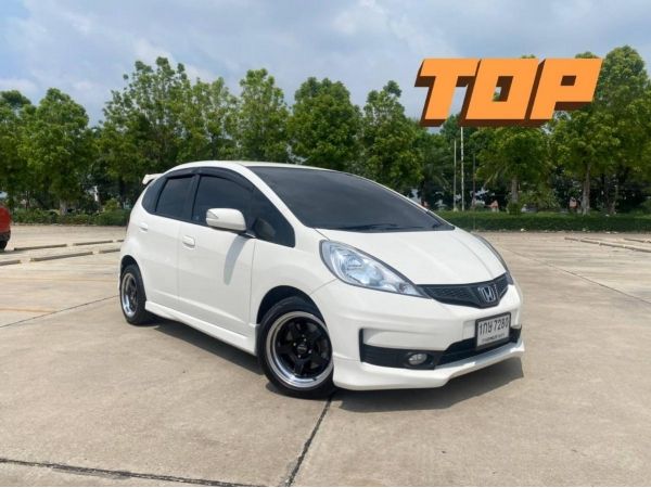 HONDA  JAZZ  1.5  SV  TOP  Auto เบนซิน​ สภาพนางฟ้า​ รูปที่ 0