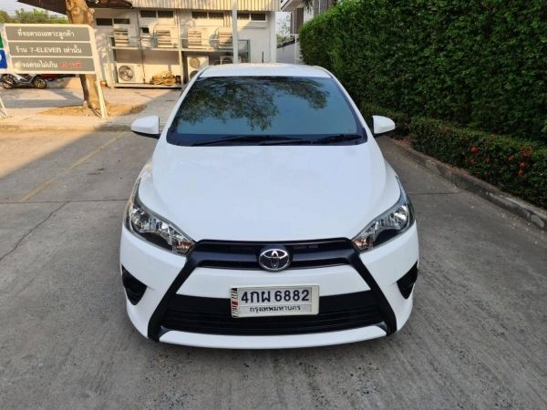 Toyota yaris  E auto 1.2cc.  ปี2015  โต้ดยต้ายาริส