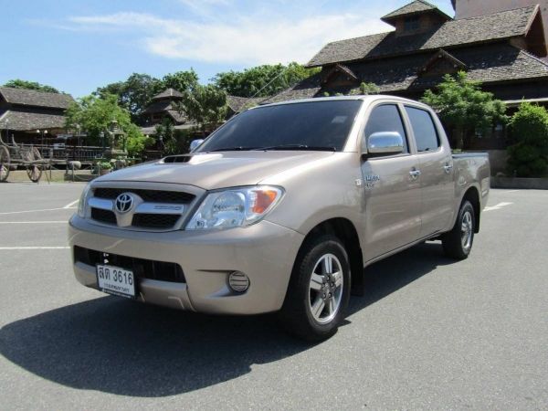 TOYOTA  VIGO  4  ประตู  2.5  E   MT  ดีเซล​ สภาพนางฟ้า​