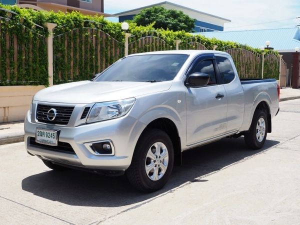 NISSAN NP300 NAVARA KING CAB 2.5 S  เกียร์MANUAL 6 Speed สภาพนางฟ้า