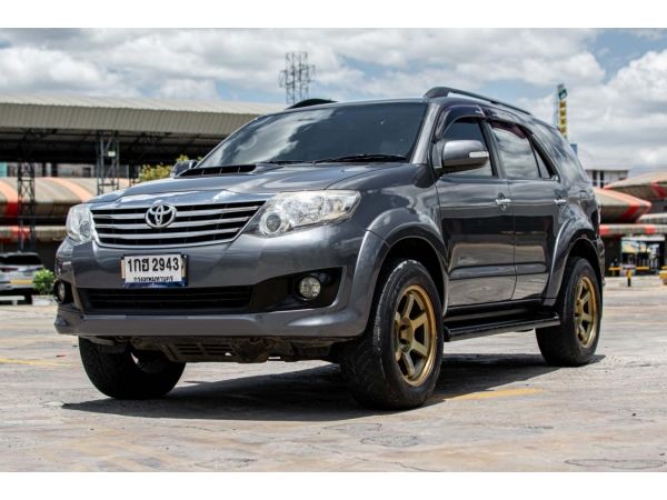 TOYOTA FORTUNER 2.5 G mt 2014