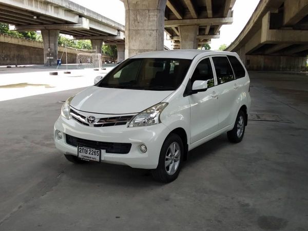 TOYOTA AVANZA 1.5G AT ปี 2014