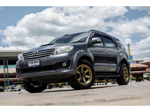 TOYOTA FORTUNER 2.5 G mt 2014 รูปที่ 0