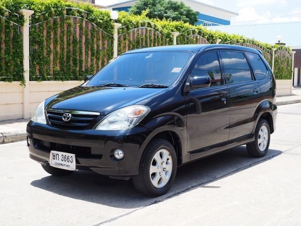 TOYOTA AVANZA 1.3 E เกียร์AUTO สภาพนางฟ้า