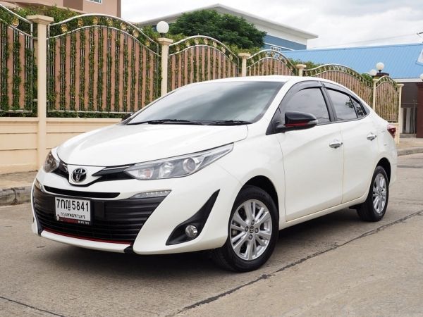 TOYOTA YARIS ATIV 1.2 S  เกียร์AUTO สภาพป้ายแดง