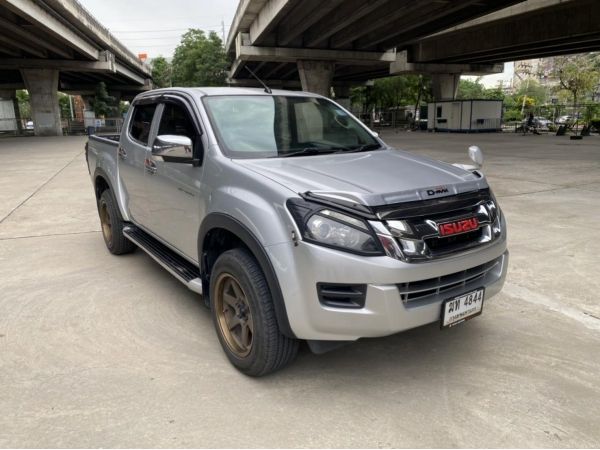 ISUZU D-MAX 2.5 HI-LANDER CAB4 MT ปี 2012