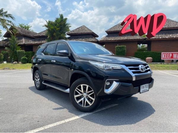 TOYOTA FORTUNER  2.4 V  2WD AUTO​ ดีเซล​ สภาพนางฟ้า​