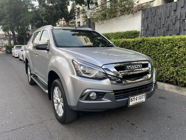 Isuzu Mu-X 1.9 Ddi (MNC) ออโต้ สีบรอนซ์เงิน ปี 17