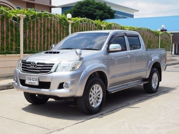 TOYOTA HILUX VIGO CHAMP DOUBBLECAB 2.5 E PRERUNNER ปี2015