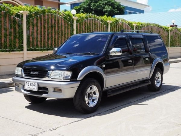 ISUZU THAIRUNG ADVENTURE TRIO 2.8 เกียร์MANUAL