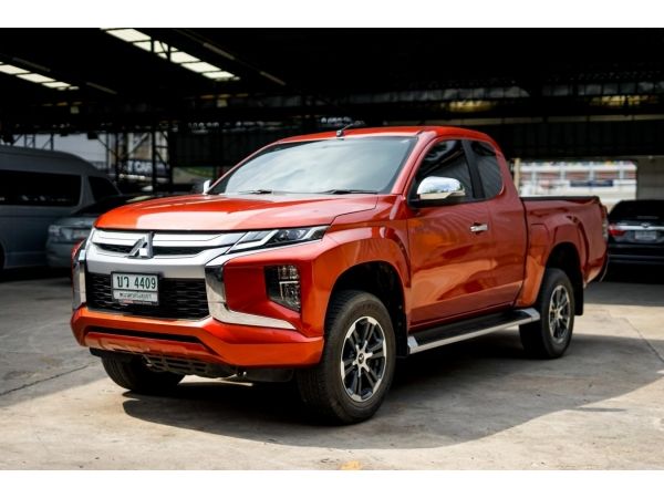 2019 Mitsubishi Triton 2.4 MEGA CABGLS Plus Pickup รูปที่ 0