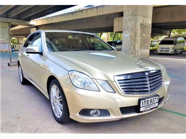 BENZ E200 CGI 1.8 W212 เกียร์AT ปี10