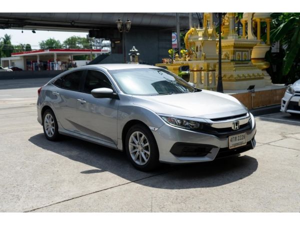 2018 Honda Civic 1.8 FC  E i-VTEC Sedan