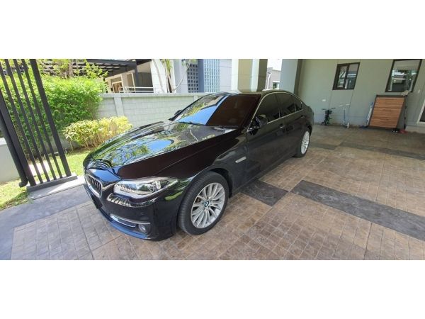 BMW 528i luxury LCI ปลายปี 2015 TOP