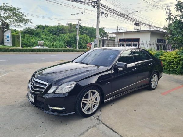 Mercedes-Benz E250 CGI BlueEFFICIENCY 1.8 W212 Avantgarde Sedan รูปที่ 0