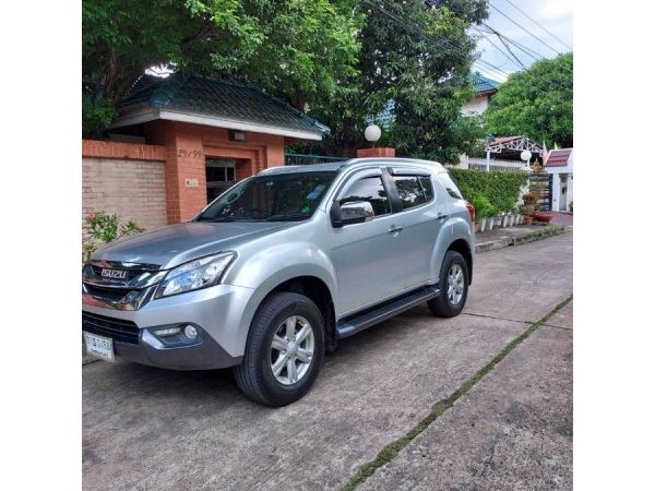 SUZU MU-X 3.0 4WD NAVI ปี2014