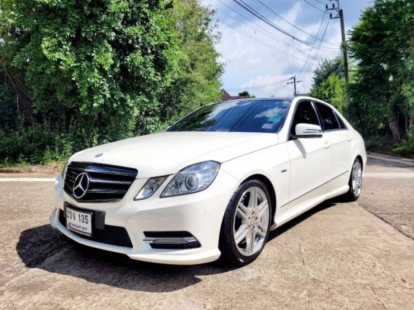 ขายด่วน Mercedes Benz E200 CGI Saloon ปี 2012 ไมล์เพียง 80,000 รูปที่ 0