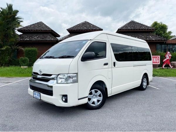 TOYOTA COMMUTER 3.0 D4D M/T  ดีเซล สภาพนางฟ้า