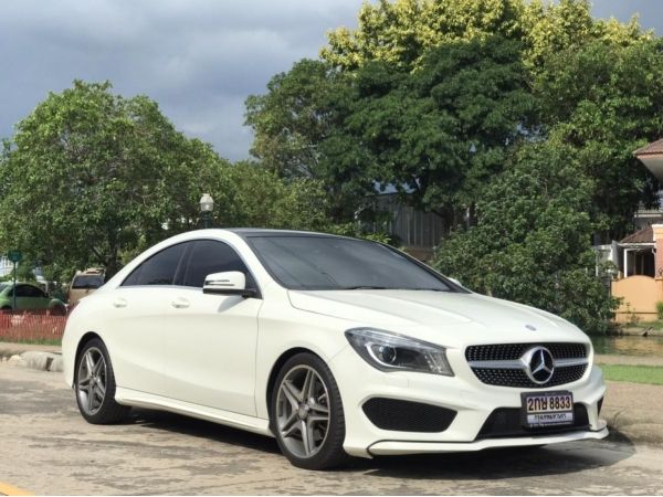 ขายด่วน Mercedes Benz CLA 250 ปี 2015 ไมล์เพียง 80,000 ( รถศูนย์) รูปที่ 0