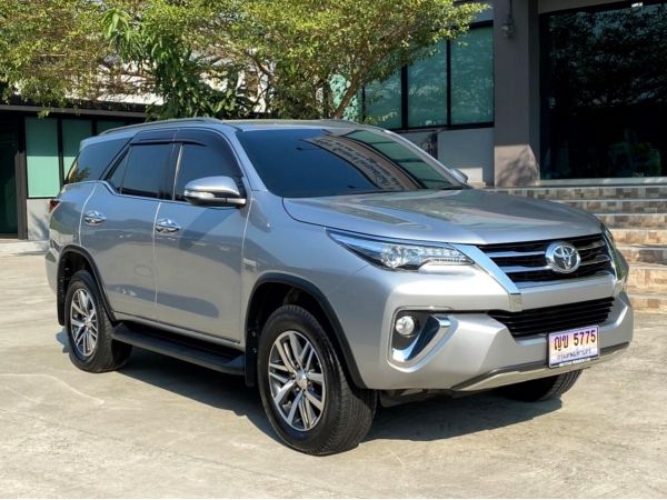 TOYOTA FORTUNER 2.8V 2016