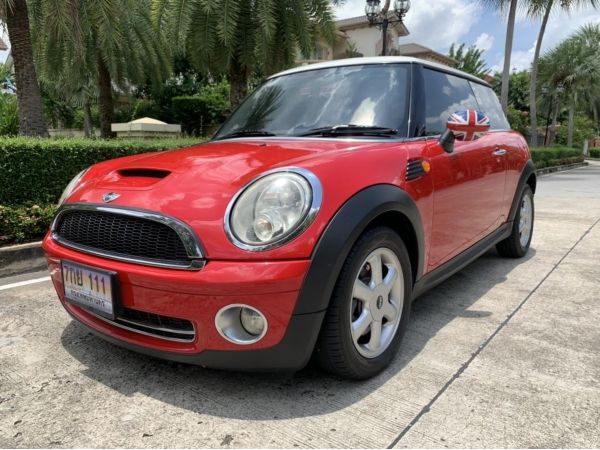 2011 MINI Cooper RHD ( R56 )