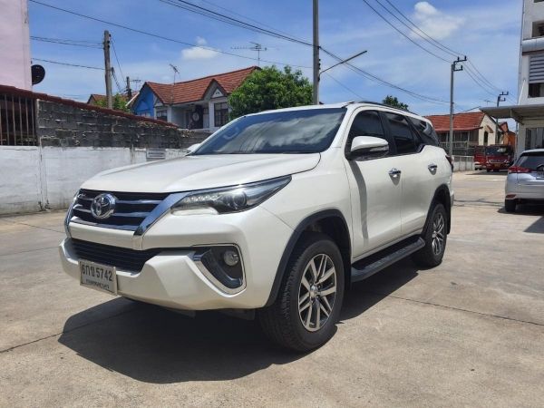 Fortuner ปี2017 รถทดลองขับจากโตโยต้ามอเตอร์ ฟรีดาวน์ ผ่อนงวดละ 16,xxx .-