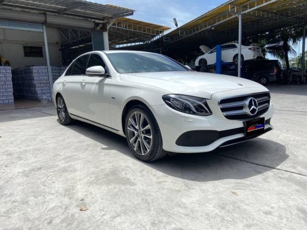 Benz E-Class E350e 2.0 Avantgarde W213