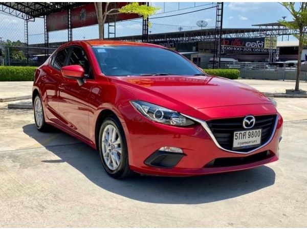 ฟรีดาวน์ MAZDA 3 2.0C Hatchback  AT 2017