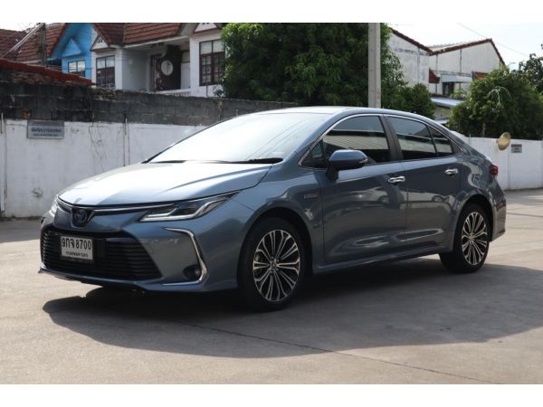 Altis ไฮบริด ปี 2019 รถทดลองขับจากโตโยต้ามอเตอร์ค่ะ ฟรีดาวน์ ผ่อนเดือนละ 13,xxx.-