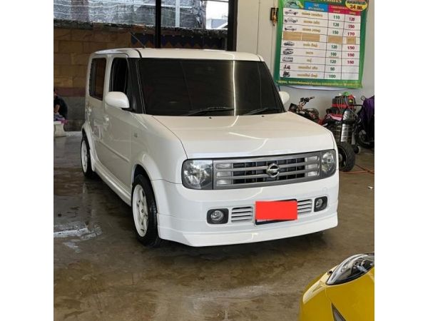 ขาย NISSAN CUBE 3 ปี2011 สภาพใหม่ ไมล์น้อย กุญแจ keyless ไม่ต้องซ่อมอะไร ทำมาให้หมดแล้ว มีใบซ่อมมีประกัน สภาพดี